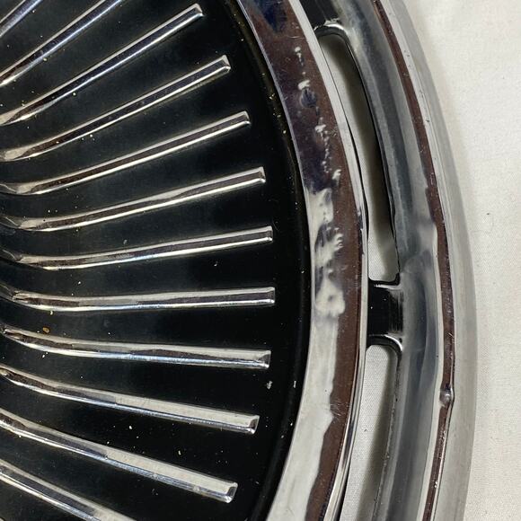 Vintage '63 Buick Riviera LeSabre Hubcap 15” Wheel Hub Cap Electra Wildcat OEM - Picture 4 of 14